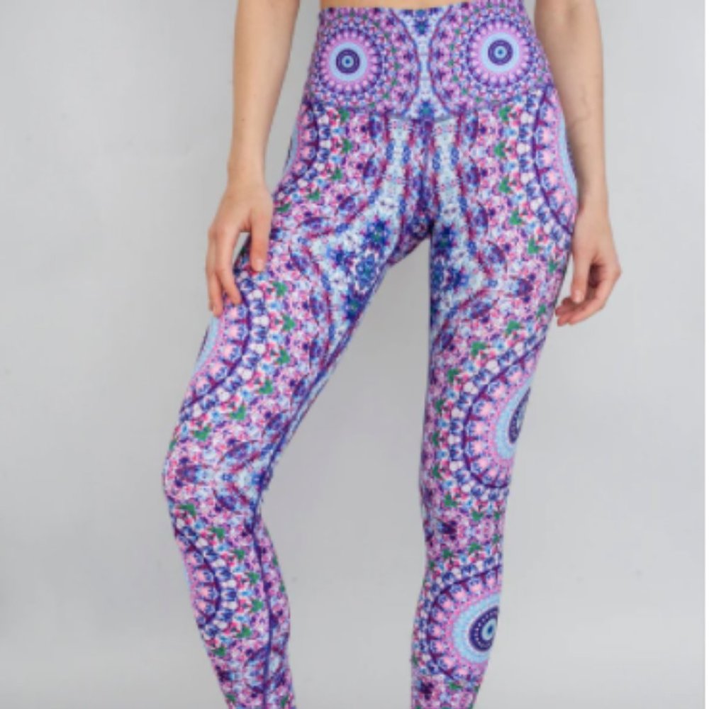 Wolven Threads Chakra Legging